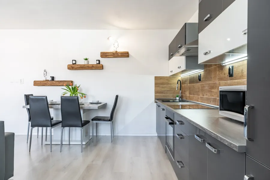 RODINNÝ DOM S KRÁSNYM POZEMKOM